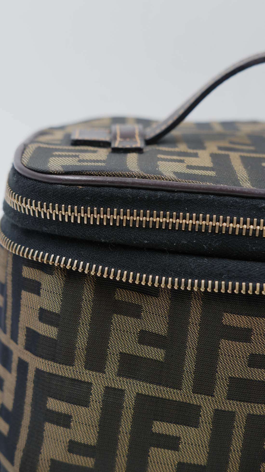 Zucca Vanity Bag