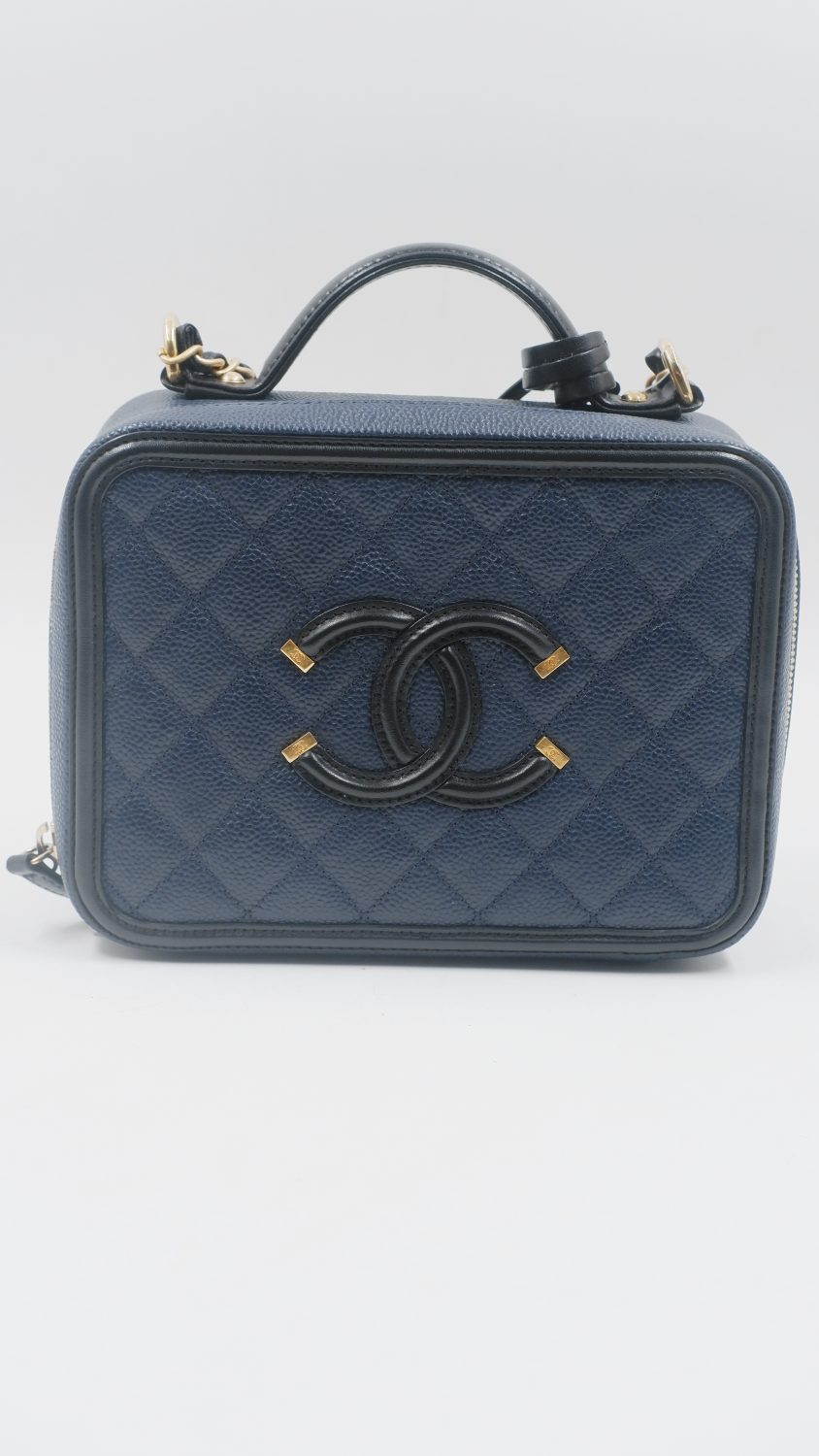 Filigree Vanity Chain Bag