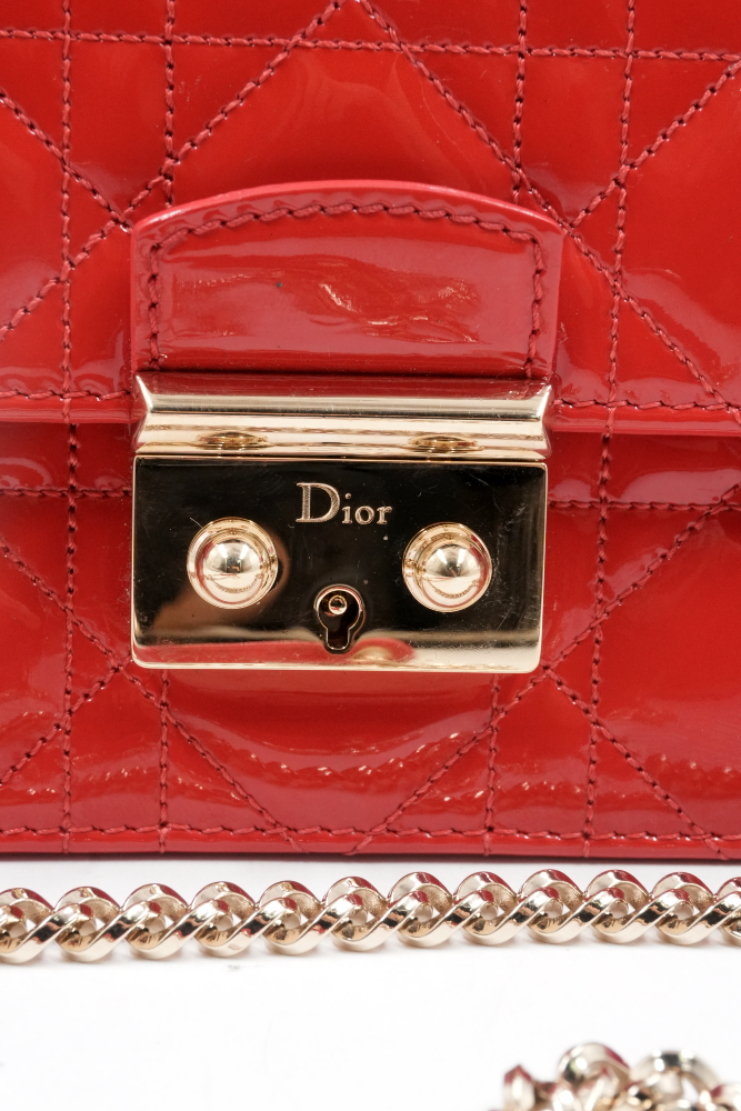 Promenade Pouch