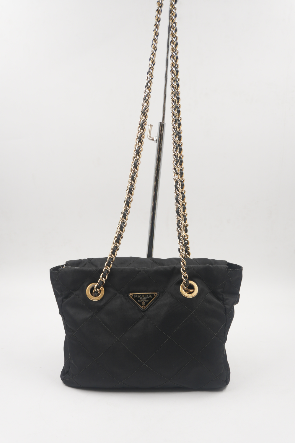 Nylon Quilted Chain Sling Bag