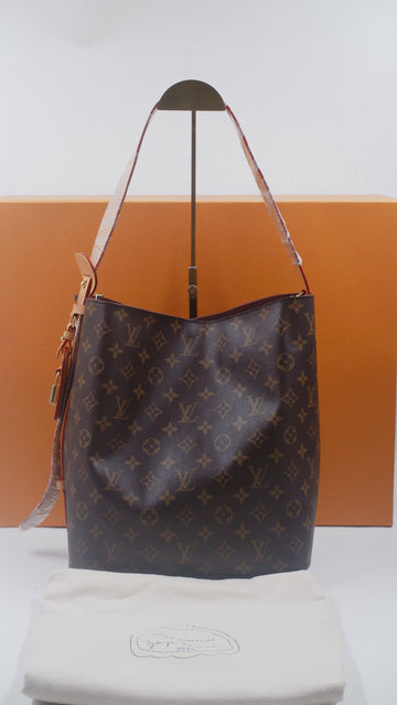 All in BB Bucket Bag (Microchip)