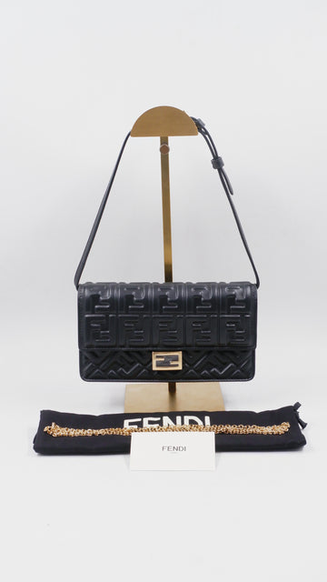 Baguette Wallet On Chain (Brand New)