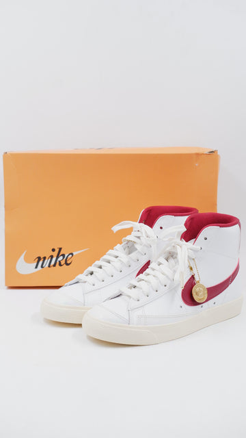 Mid 77 SE Sisterhood Sneakers