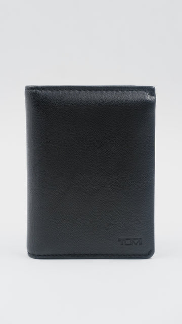 Nassau Gusseted Card Case
