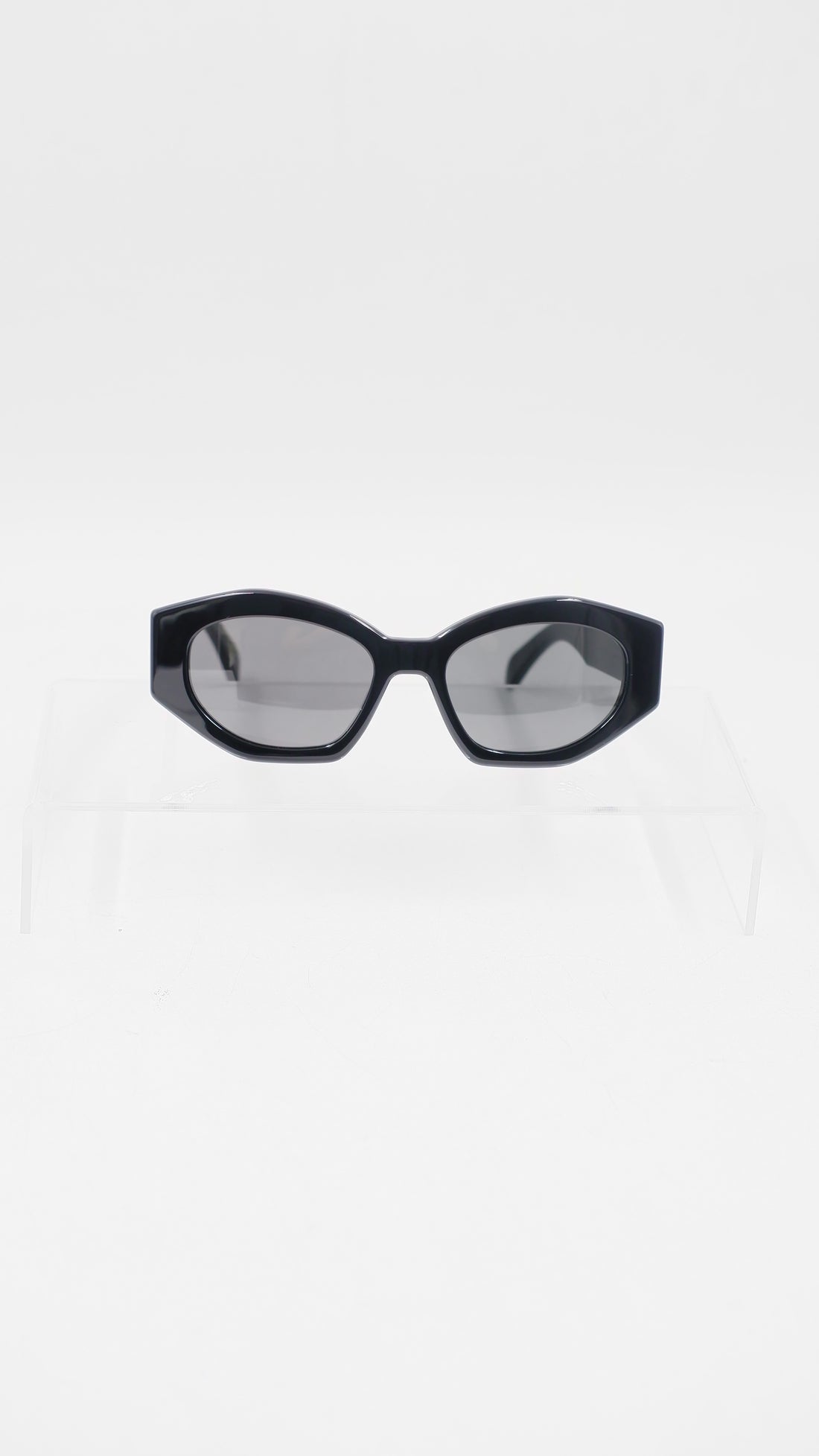 CL40238U Sunglasses