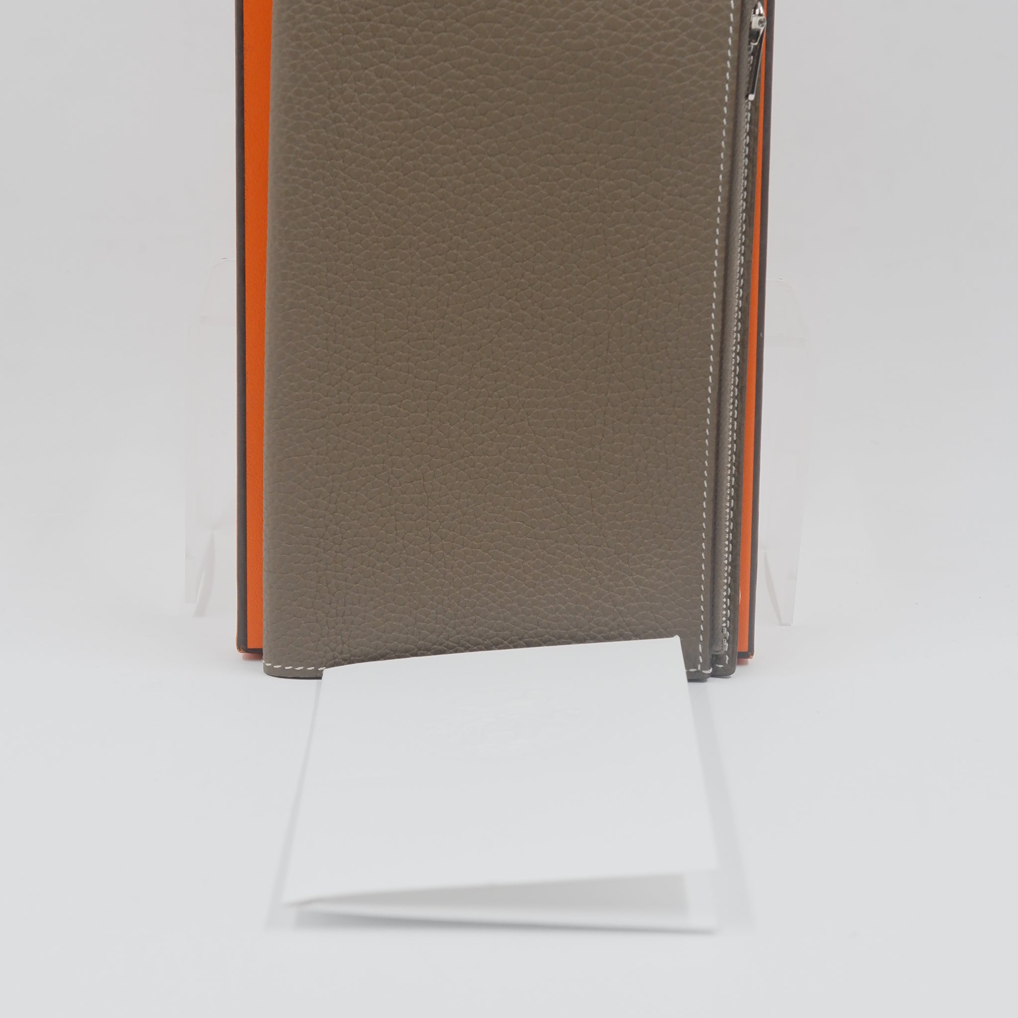 Eazip PM Etoupe Book Cover