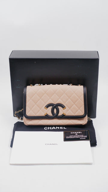 Filigree Flap Bag Series 23