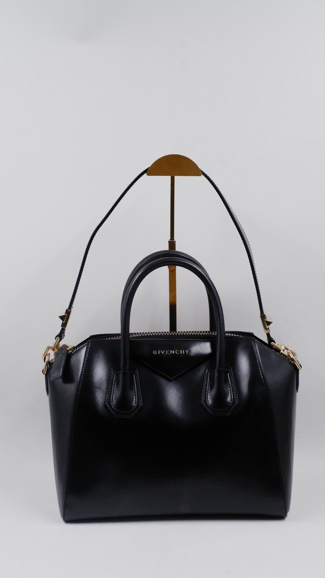 Antigona Small Handbag