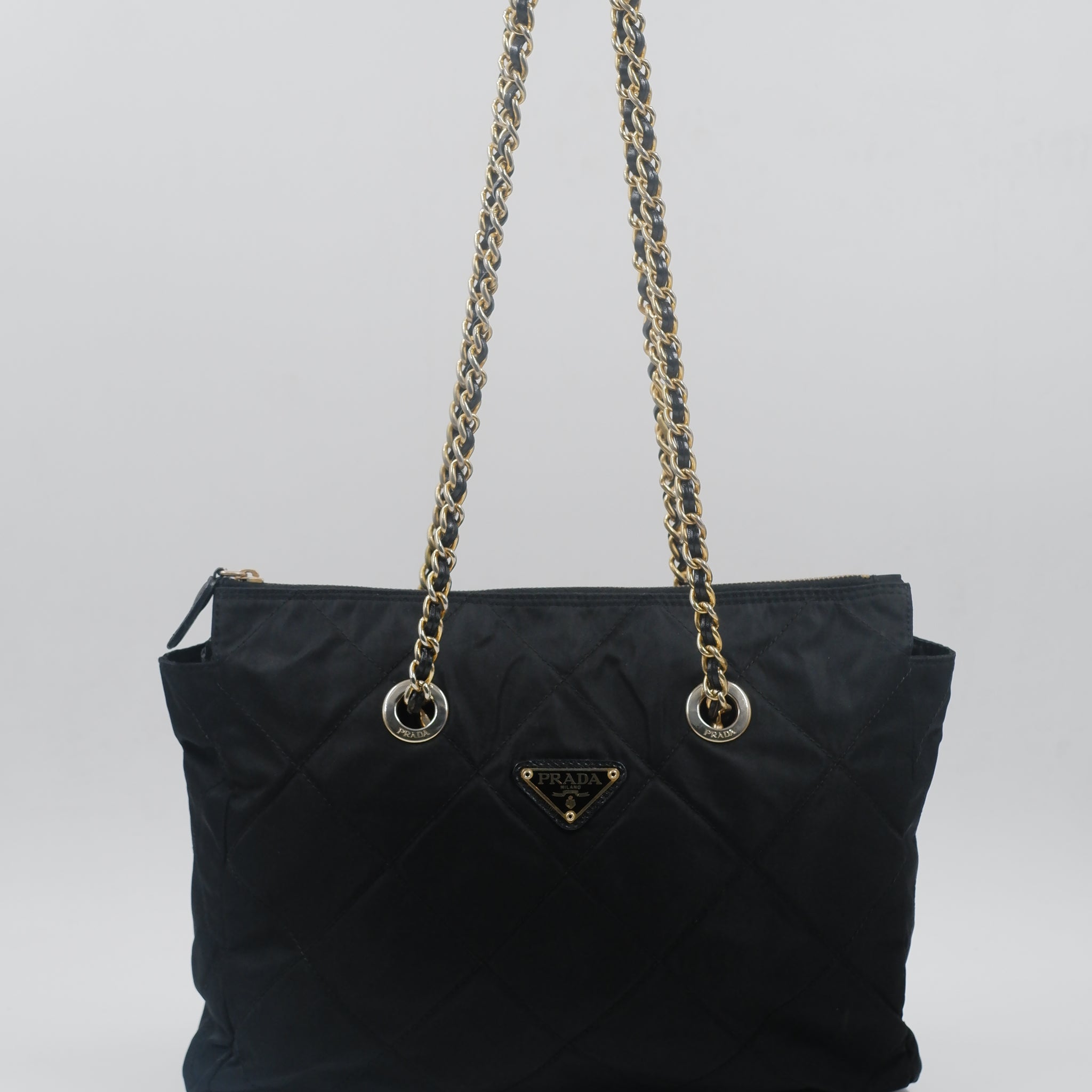 Tessuto Nylon Quilted Chain Shoulder Bag