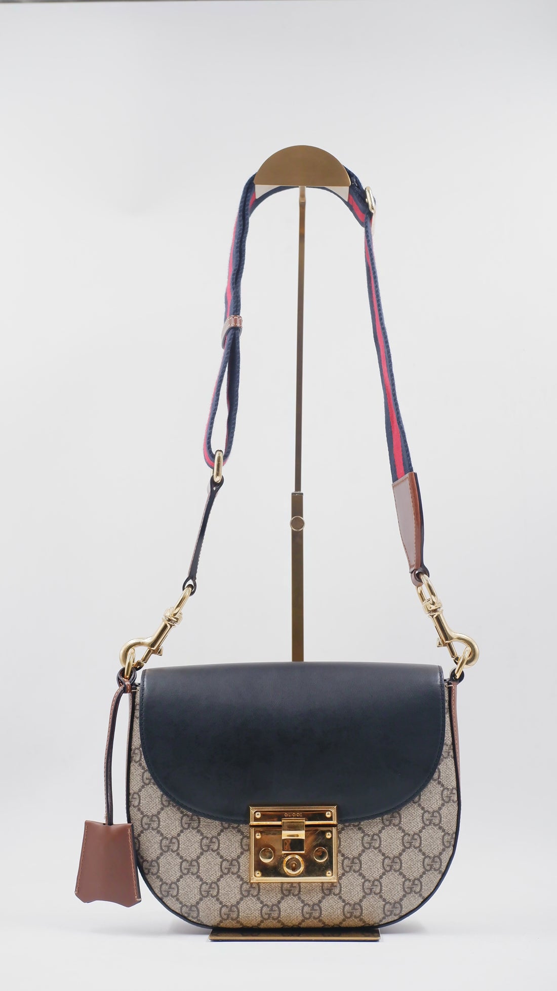 Padlock GG Supreme Saddle Messenger Shoulder Bag