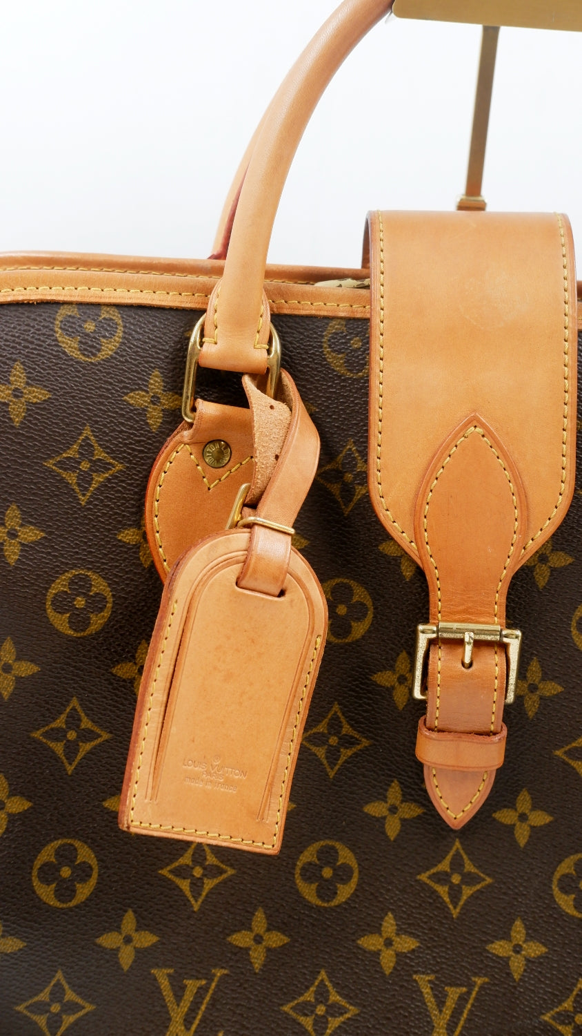 Rivoli Monogram